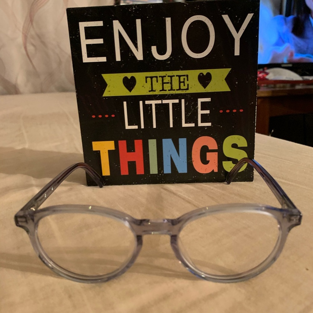 Eye glasses